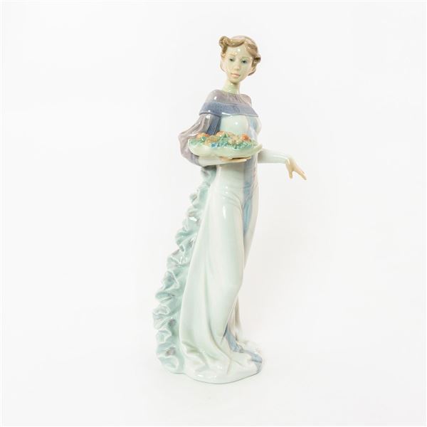 Winter Love 1006621 - Lladro Porcelain Figurine