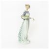 Winter Love 1006621 - Lladro Porcelain Figurine