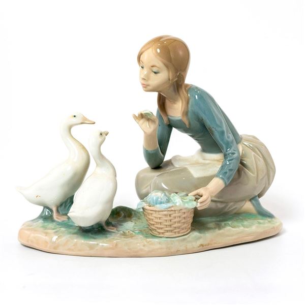 Feeding The Ducks 1004849 - Lladro Porcelain Figurine