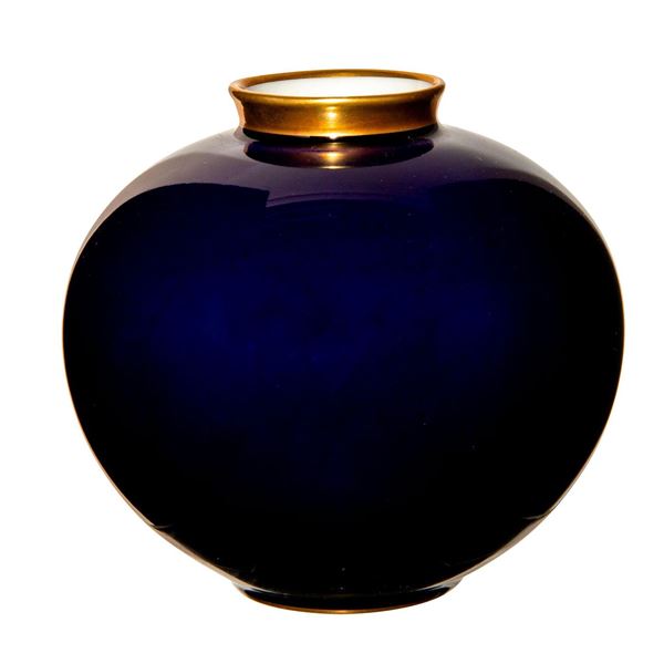 Lindner Kueps Echt Cobalt Vase