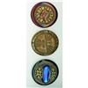 Image 1 : SMALL CARD OF DIV 3 BAKELITE BUTTONS INCLUDING JEWELED