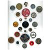 Image 1 : CARD OF DIV 1 & 3 ASSORTED MATERIAL MEN & HEAD BUTTONS
