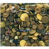 Image 1 : A HEAVY BAG LOT OF ASSORTED METAL BUTTONS