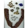 Image 2 : A LARGE BAG LOT OF MOSTLY SETS OF BUTTONS