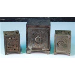 Lot of 3 cast iron safe shaped banks