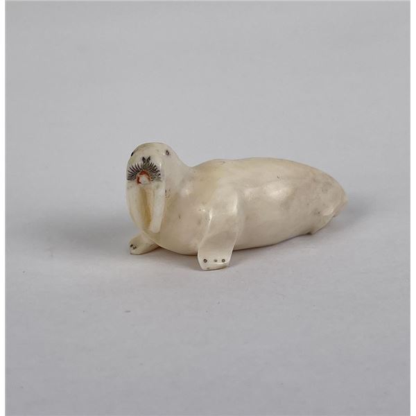 Antique Eskimo Inuit Carved Walrus