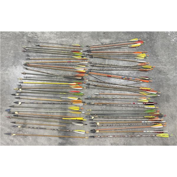 Lot of Dale Dye Arrows with Broadheads