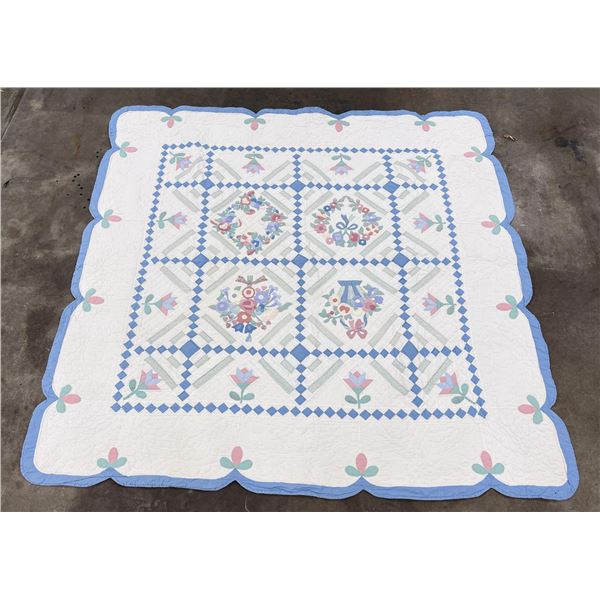 Antique Montana Made Quilt Flowers