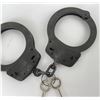 Image 7 : Smith and Wesson Blued Handcuffs