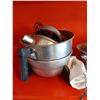 Image 24 : Antique Iron, Warming Pot and more