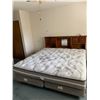 Image 1 : King Size Bed C