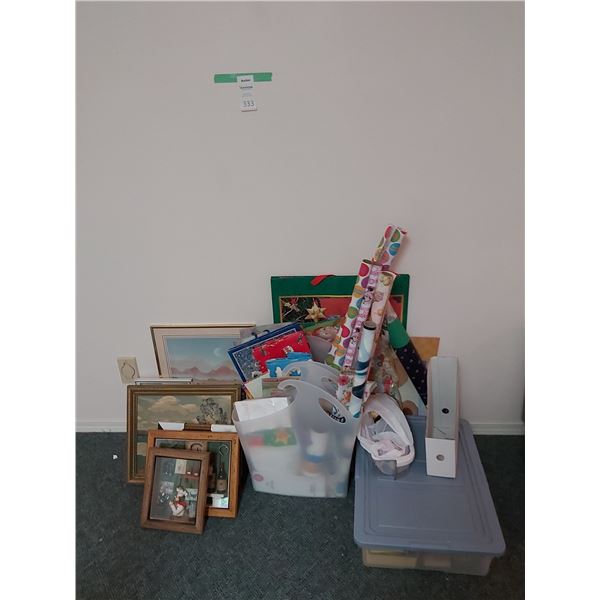 Pictures & Christmas lot Cat A