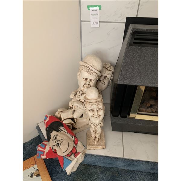 Laurel & Hardy statues Cat A