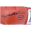 Image 2 : SUGAR RAY LEONARD SIGNED RED EVERLAST BOXING GLOVE (BECKETT COA)