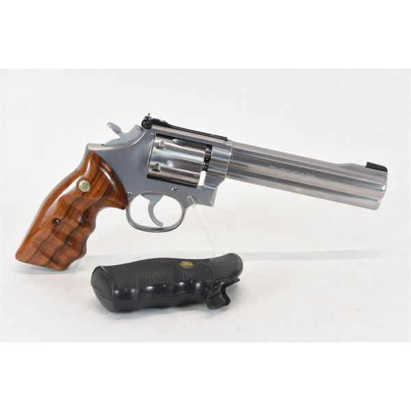 Smith & Wesson Model 617
