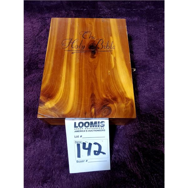 HOLY BIBLE IN CEDAR BOX, PROTESTANT MEMORIAL EDITION
