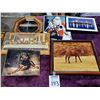 Image 1 : 4 FRAMED PHOTO PRINTS, LAST SUPPER AND MIRROR