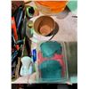 Image 3 : LARGE LOT OF KITCHEN UTENSILS, MOST NEW