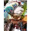 Image 6 : LARGE LOT OF KITCHEN UTENSILS, MOST NEW