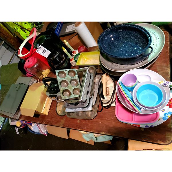 LARGE TABLE LOT: KITCHEWARE, BAKEWARE, APPLIANCES, ELECTRONICS, SCALE