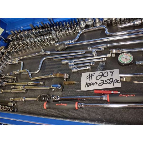 APPROX. 252 PC LIKENEW SNAPON TOOLS