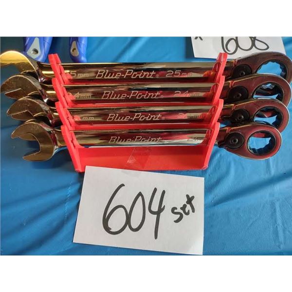 4 PC BLUE POINT RATCHET END / OPEN END WRENCH SET, 21-25 MM, LOOKS NEW