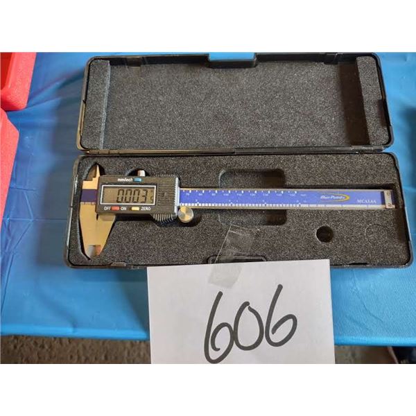BLUE POINT DIGITAL CALIPER, LOOKS NEW