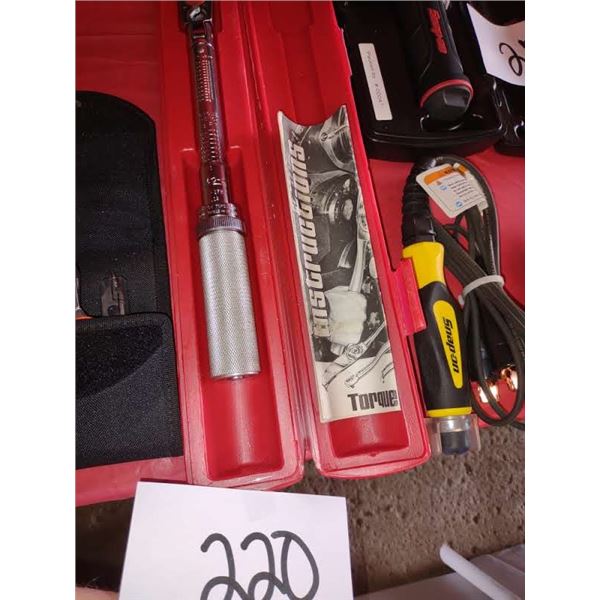 ADJUSTABLE TORQUE WRENCH, LOOKS NEW