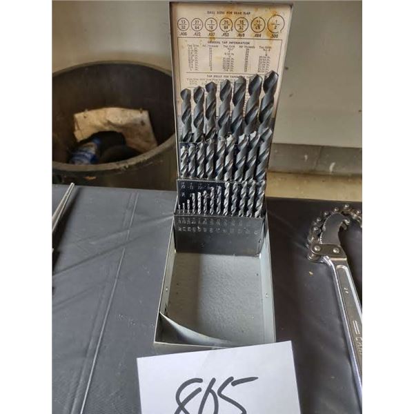 SET OF CRAFTSMAN DRILL BITS, LIKE-NEW