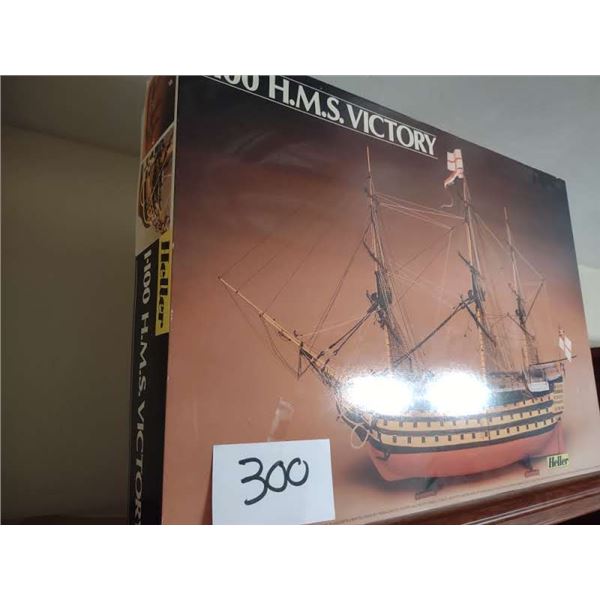 HELLER 1:100 SCALE H.M.S. VICTORY MODEL SHIP, NEW IN BOX