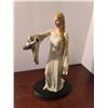 Image 4 : Lady Galadriel Statue