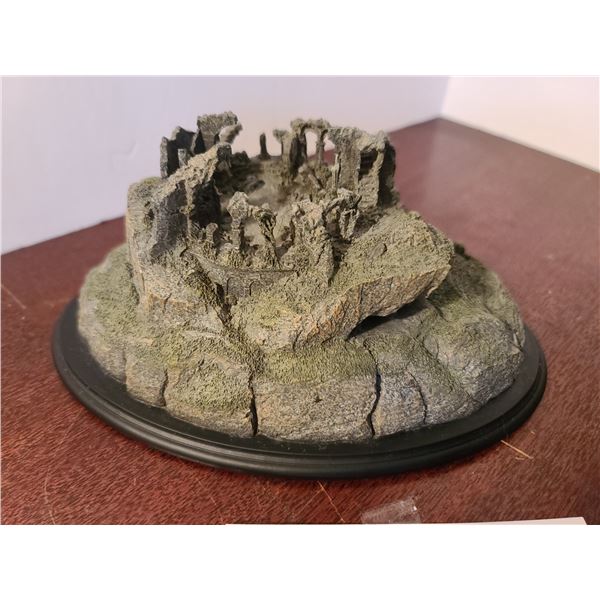 Weathertop Environment Sculpture 1692/3000