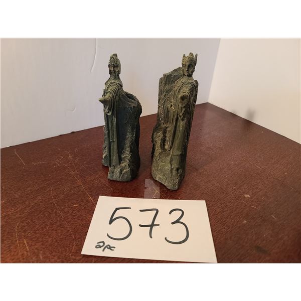 2 Piece Argonath Collectible