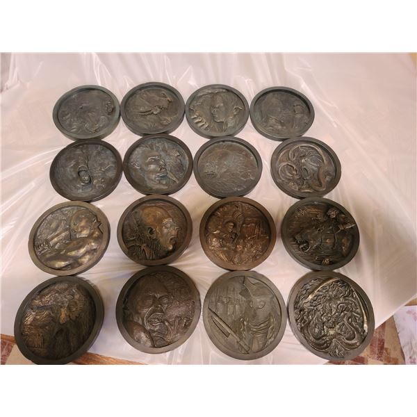 16 Piece Lord of the Rings Medallion Set, 6"