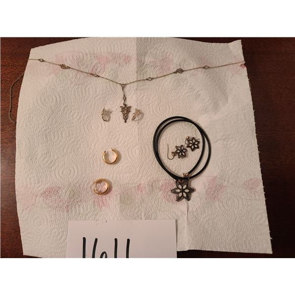 6 Piece LOTR Jewelry lot (925) plus additional 2 pieces
