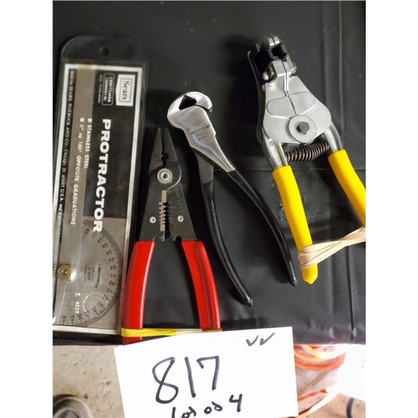 CRAFTSMAN LOT OF 4: WIRE STRIPPERS, PROTRACTOR AND WIRE CUTTERS