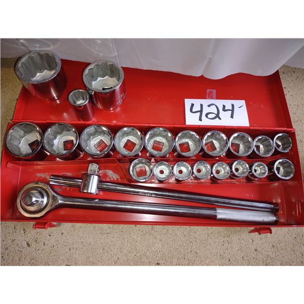 21 PC PRO SERIES SOCKET SET W /CASE