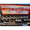 Image 2 : 19 PC SOCKET WRENCH SET W/ RATCHET, AND EXTENSION BARS
