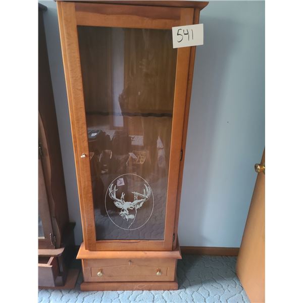 Wooden Gun Cabinet w/Key with embossed Deer on Glass