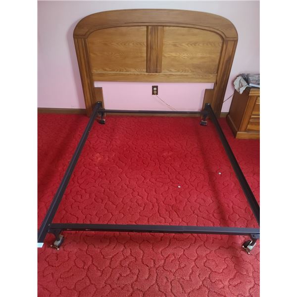 3 Piece Bedroom set/ Oak