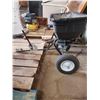 Image 2 : Fertilizer Spreader