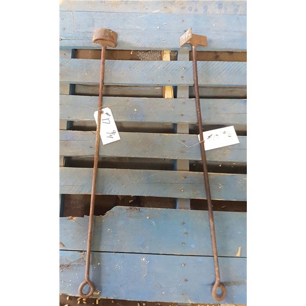 2 Branding Irons