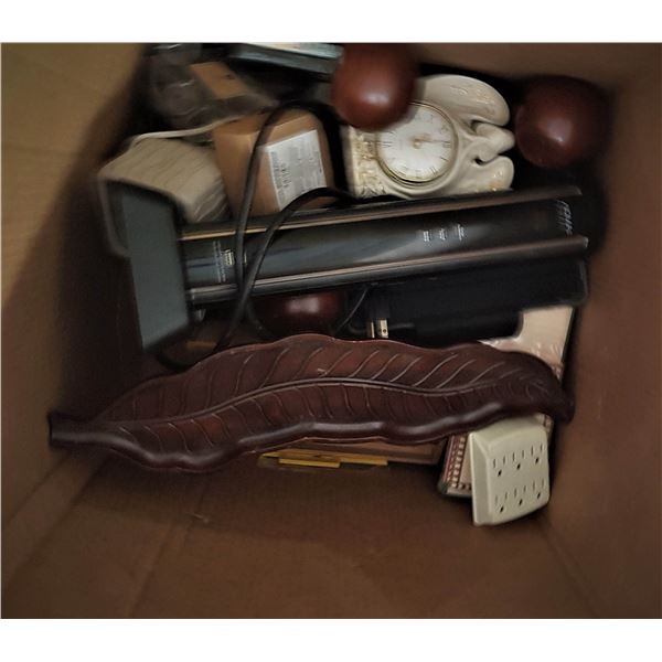 Lot Household Items / Décor Etc.