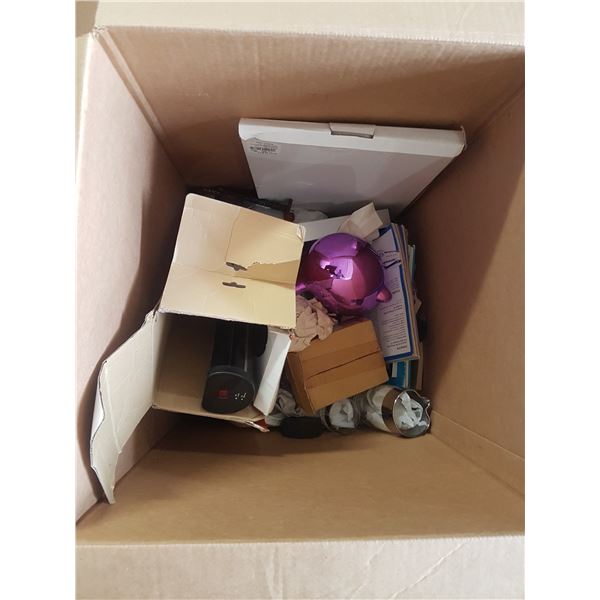 Lot Household Items / Décor Etc.