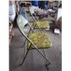 Image 2 : 2 Vintage Folding Chairs