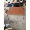 Image 2 : Card Table 30 X 30 X 29 Inch