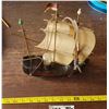 Image 1 : Vintage Ship Lamp
