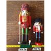 Image 2 : 2 Wooden Figurines