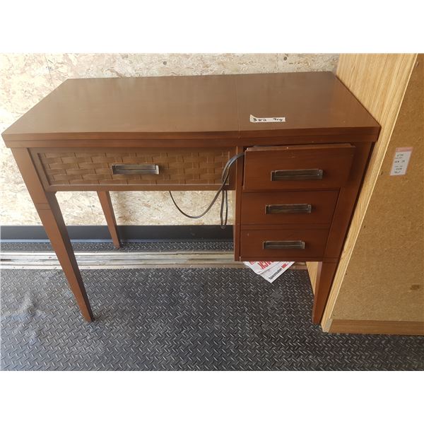 Singer Sewing Machine 22 X 18 X 30 Inch Cabinet