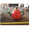 Image 3 : 2 Teapots & Misc.